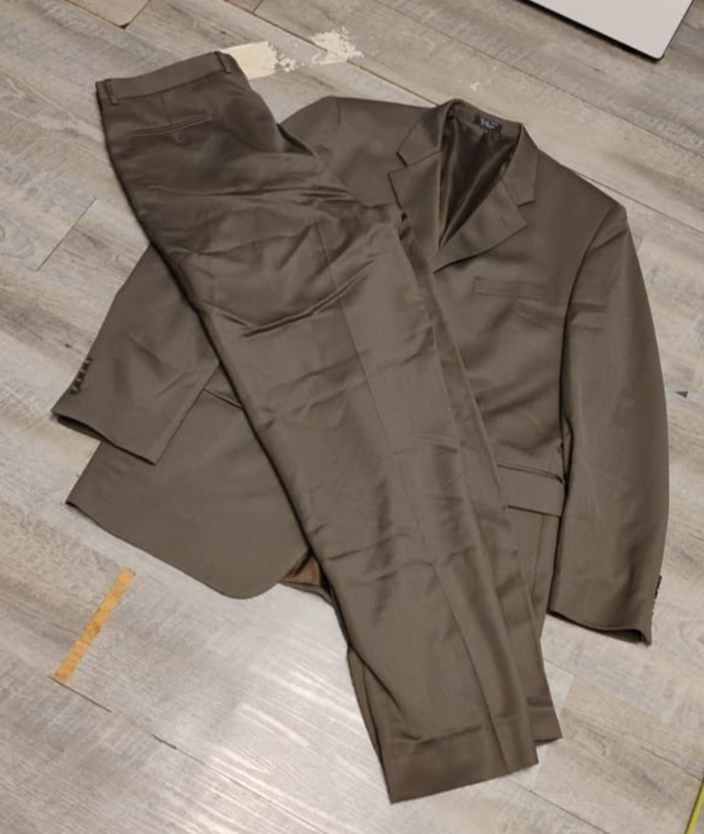Albert Nipon 2 Piece Suit Mens 40L pant 38x33L Solid Brown Three Button